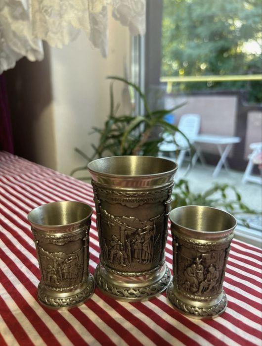 3 pahare vechi obiecte decorative