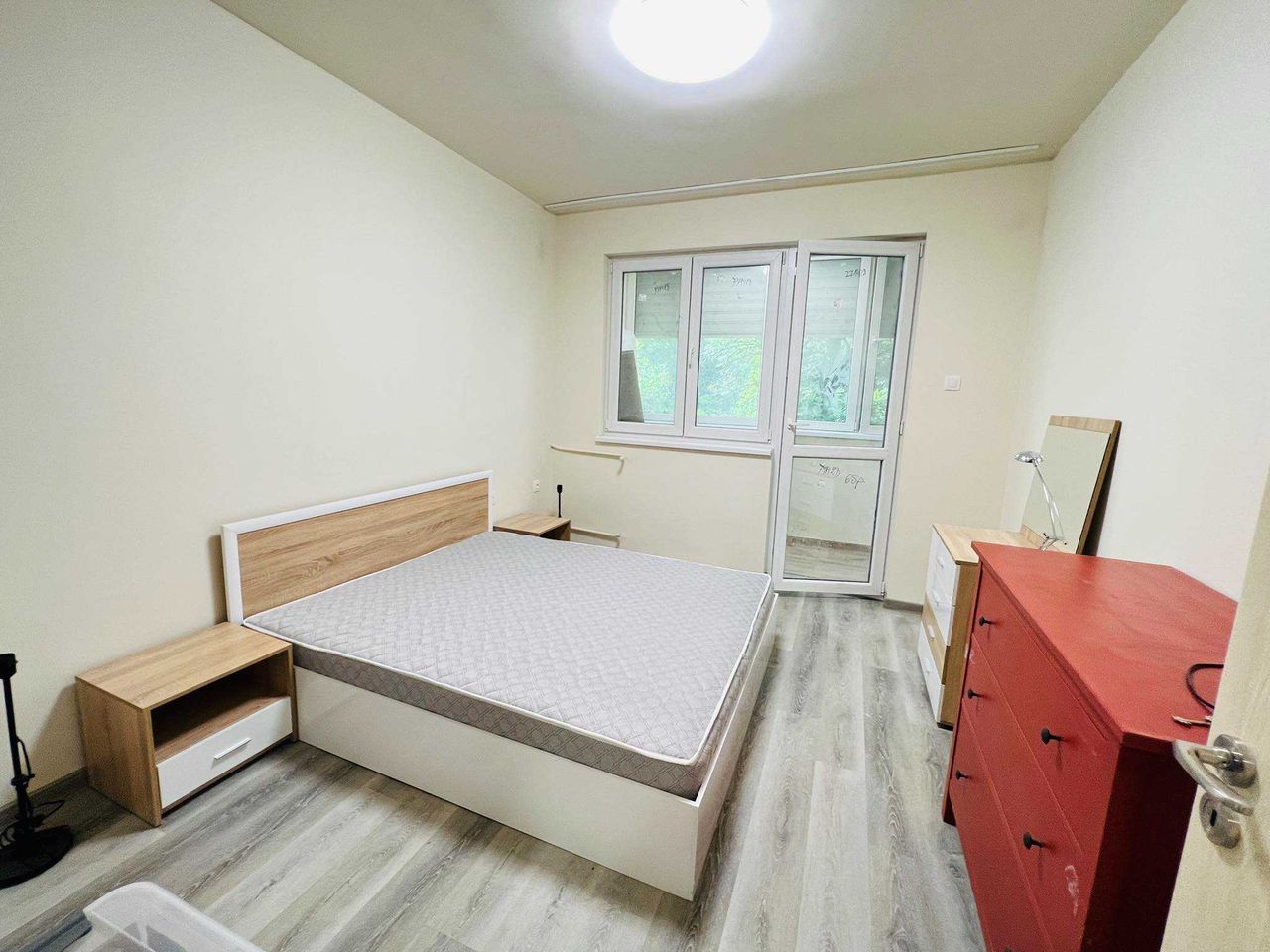 Дава се под наем Двустаен апартамент в София, Лозенец - 60 кв.м за 550 € - Снимка #4