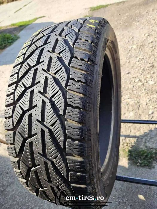 Anvelopa Iarna 225/50 R17 TAURUS Winter 98V