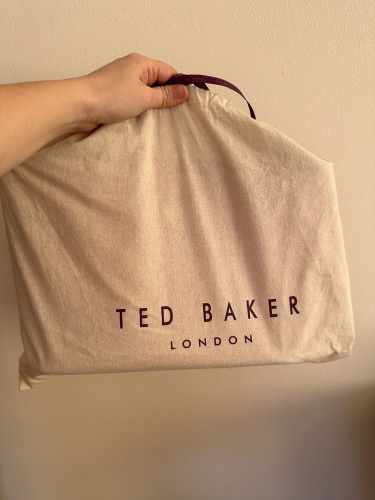 Чанта Ted Baker, цвят малина!