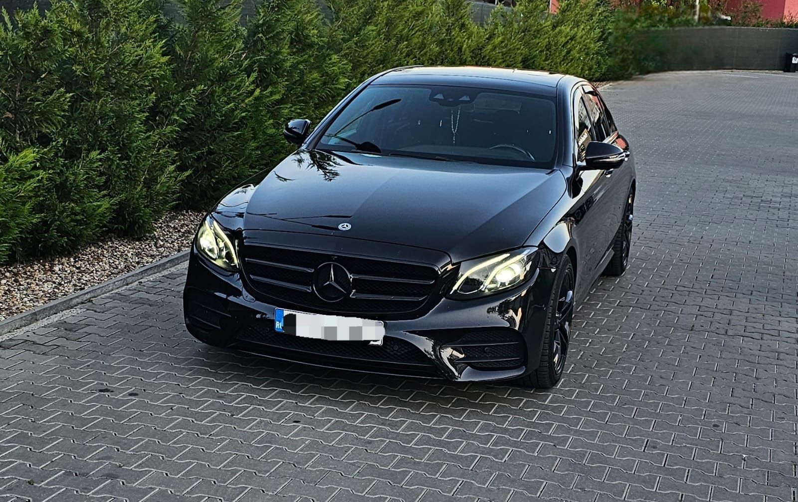 Vând Mercedes E220 AMG 2020
