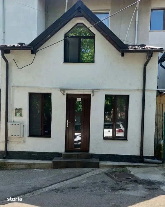 Casa 2 camere, P+M, Zona Centrala