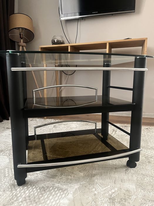 Отдам даром полку под телевизор