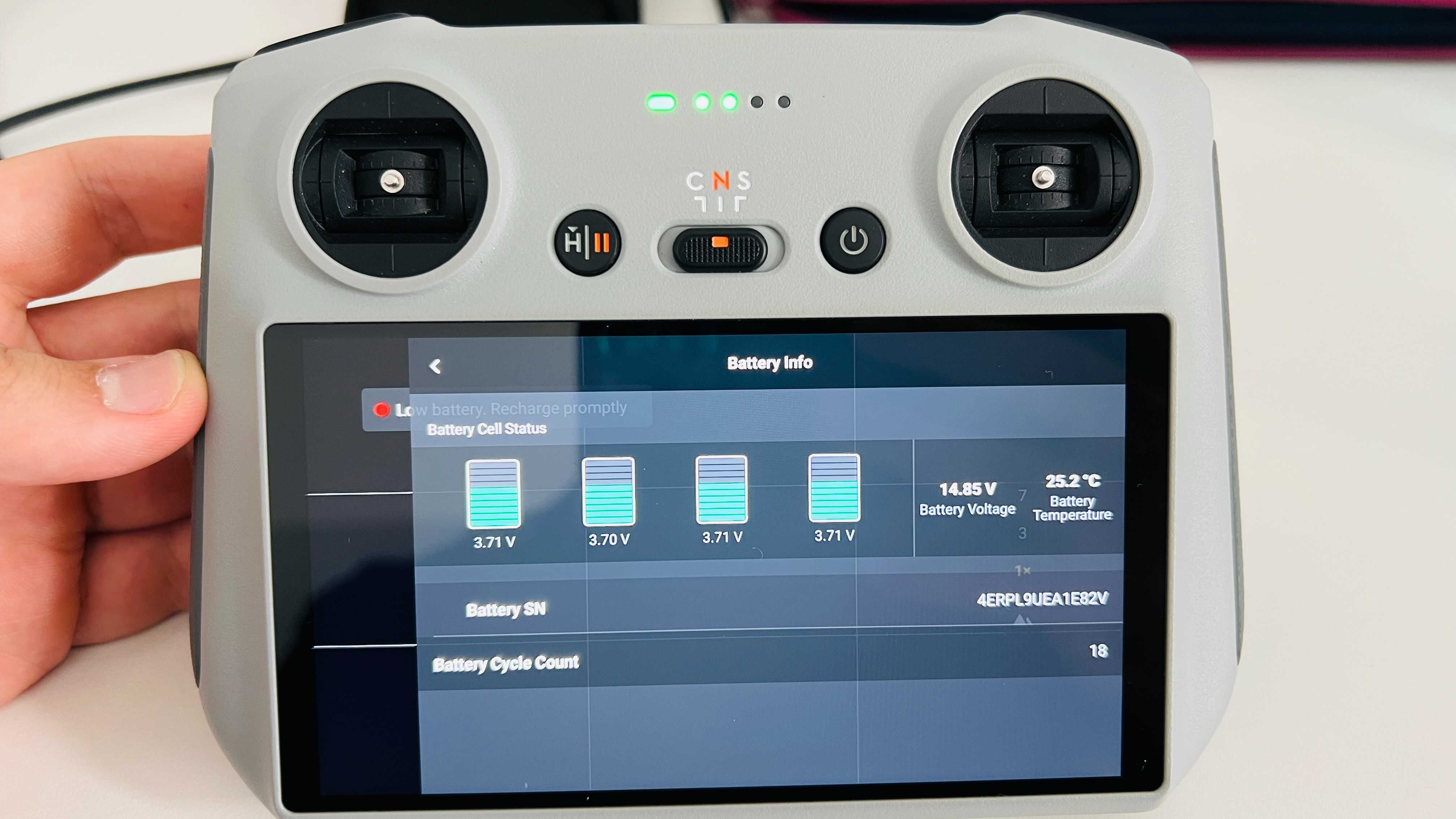 DJI Mavic 3 Pro + RC2 + Fly More Combo 5.1K