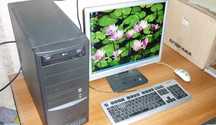 Мощный компьютер на Windows XP с монитором клавой мышкой и колонкой