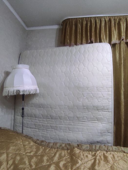 Матрас б/у 2x150