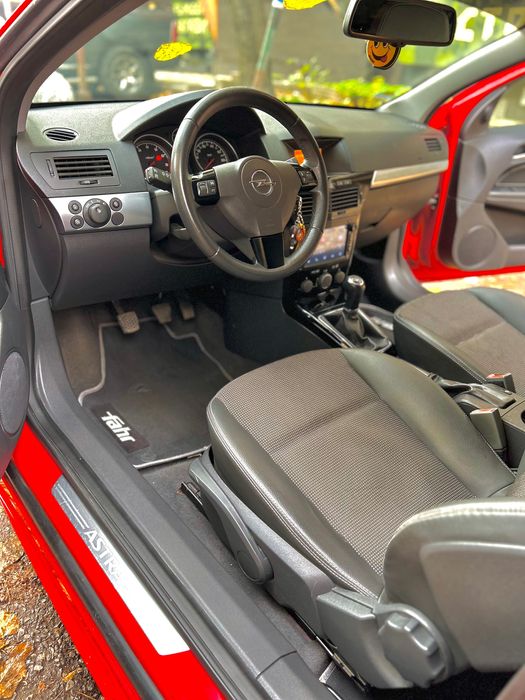 Opel Astra H 1.8 (140 к.с.)