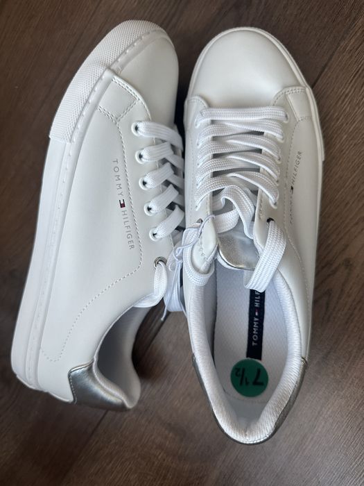 Обувки Tommy Hilfiger