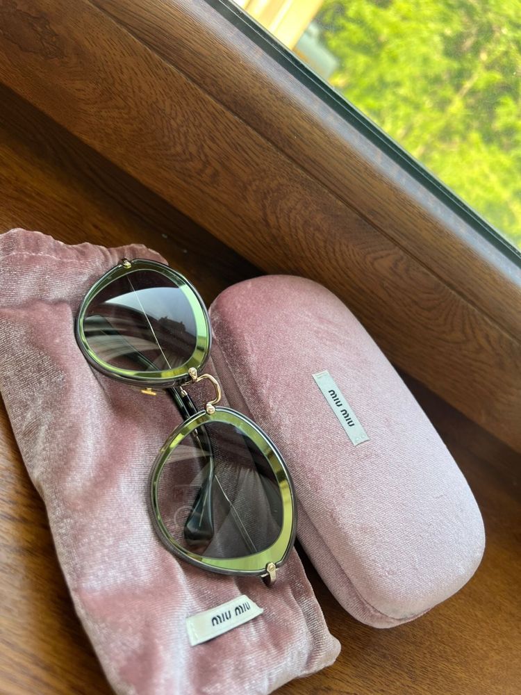 Слънчеви очила Miu miu