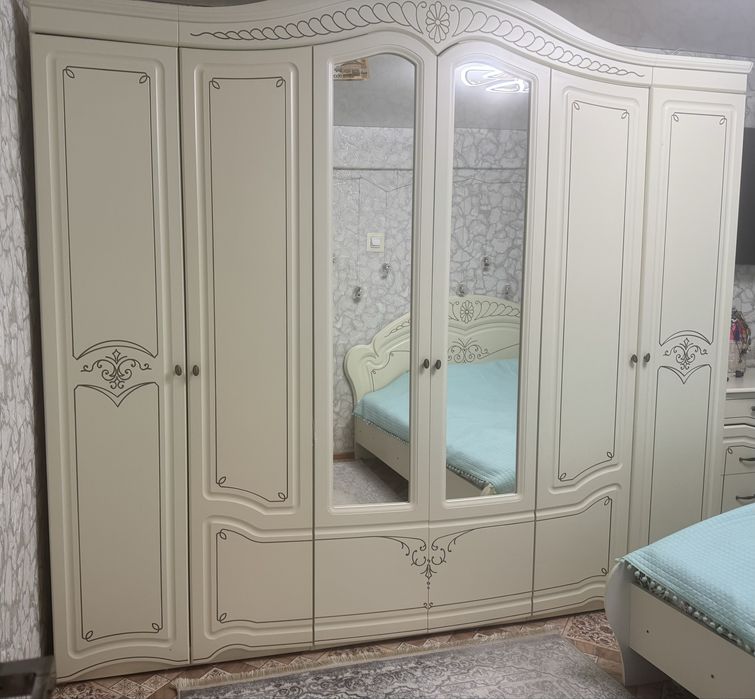 Продам шкаф 350000 тг