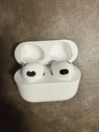 APPLE AirPods 3rd Generation with Lightning Charging Case