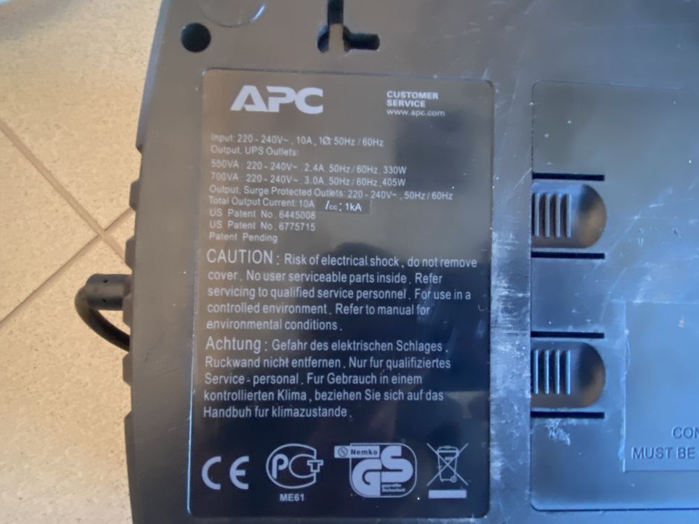 UPS APC Back-UPS es 700va