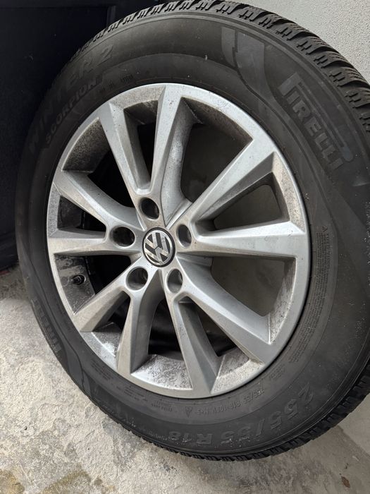 Vand jante + anvelope iarna 255/55/R18 VW Touareg