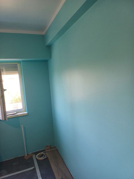 Executam lucrari de zugravit si alte amenajari interioare si exterioar