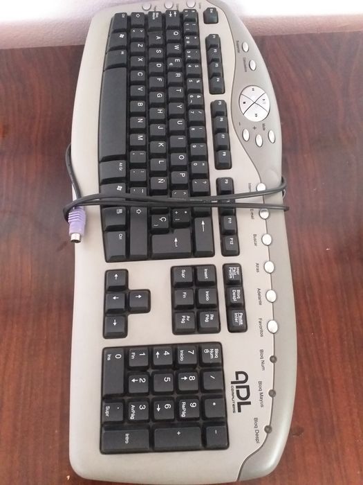 Vand Tastatura PC model classic