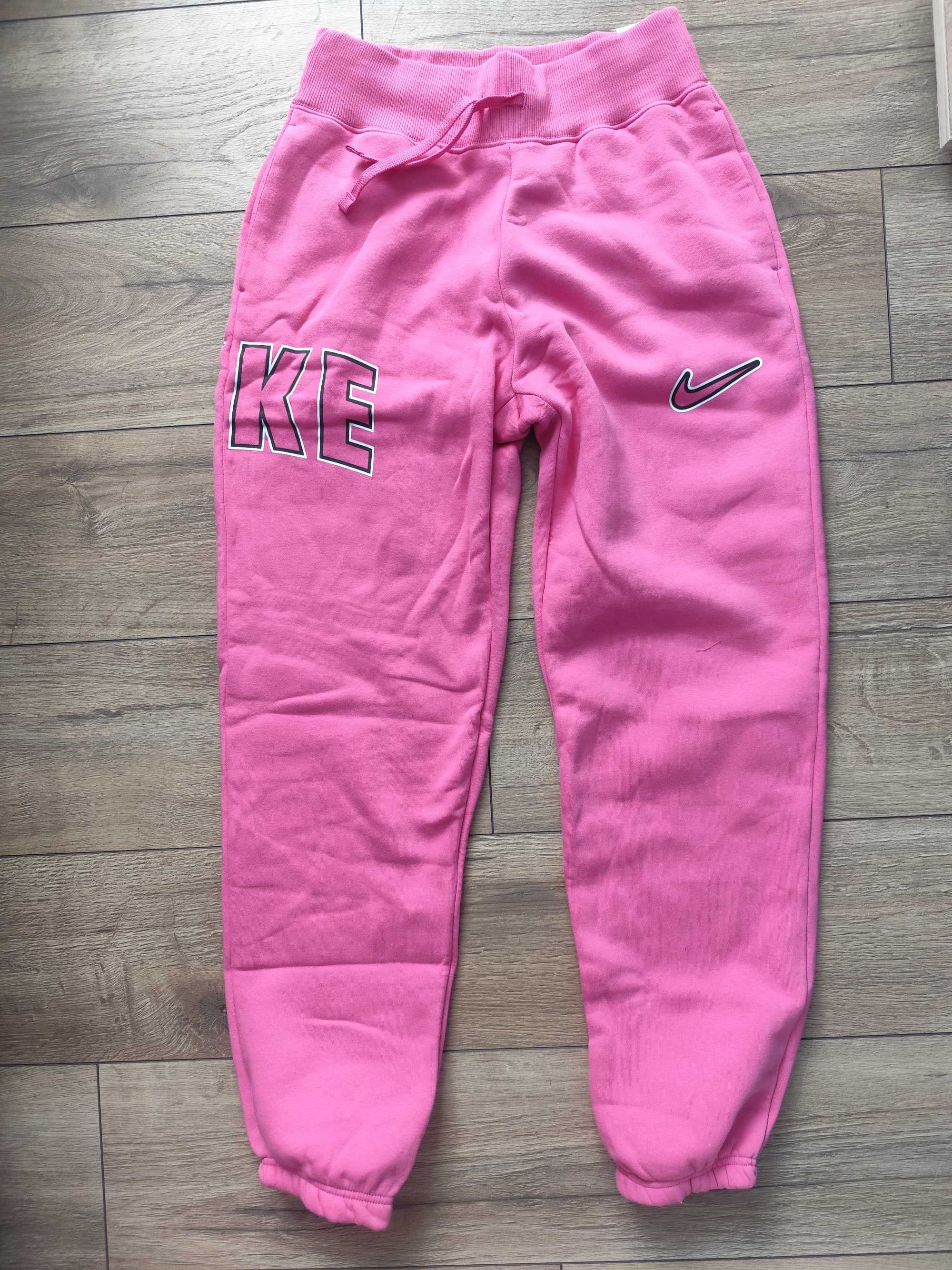 Дамско спортно долнище Nike