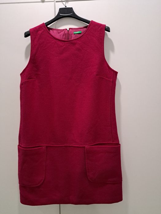 Benetton рокля цвят фуксия с вълна р-р Л