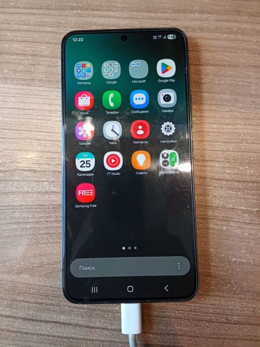 Samsung s22 в хорошем состоянии