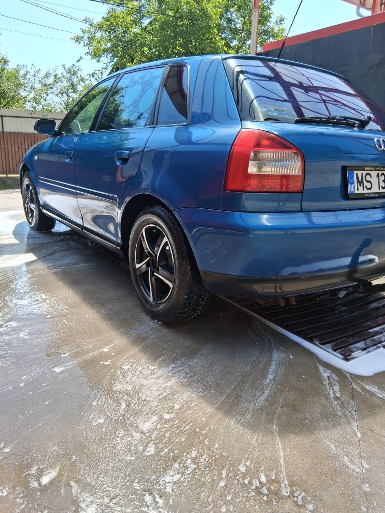 Audi A3 1.6 Benzin!