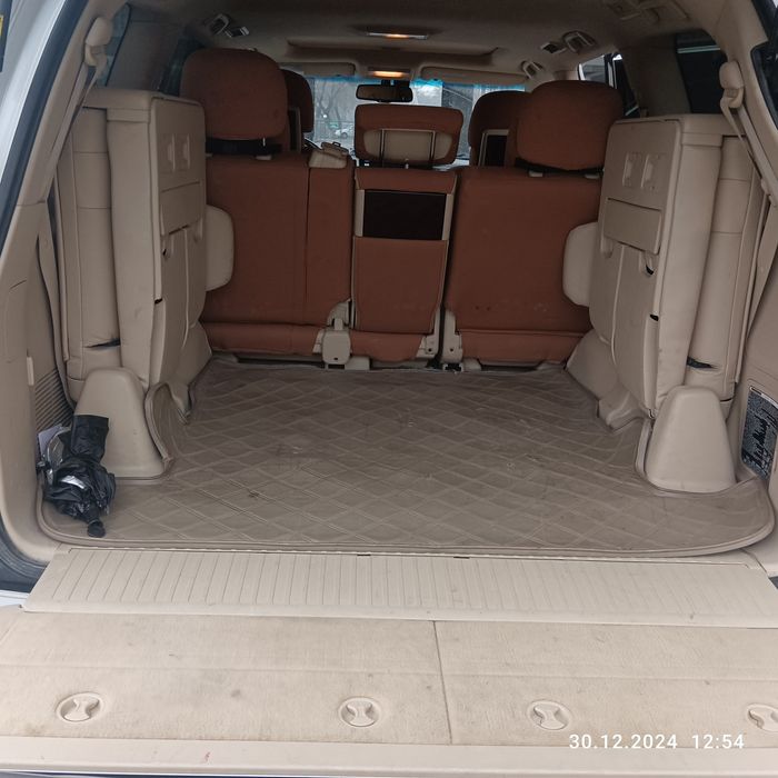 Срочно продается LEXUS LX570