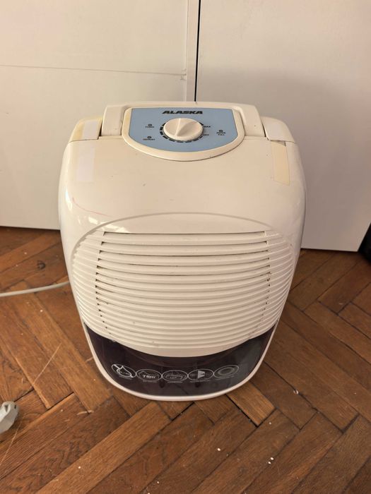 Влагоабсорбатор Alaska AD1000 10л./24 часа