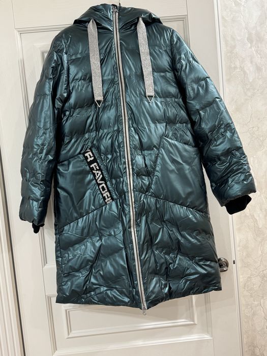 Зимняя куртка подростковая, размер 42