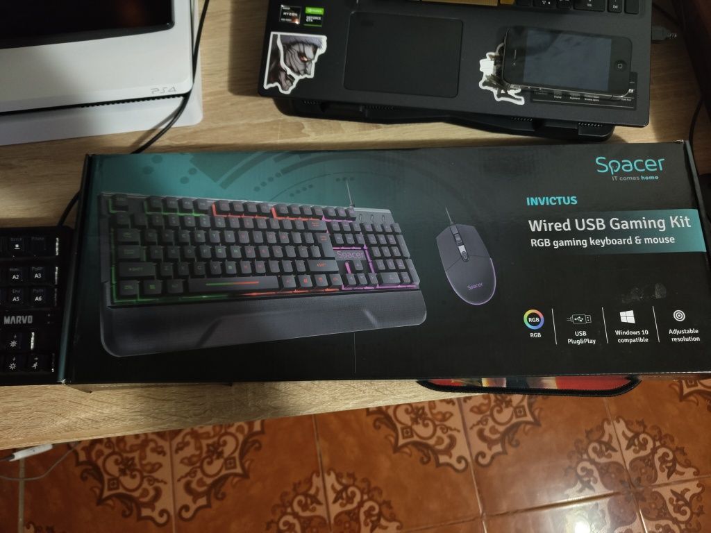 Kit Tastatura + Mouse RGB Spacer SPGK-INVICTUS ca și noi