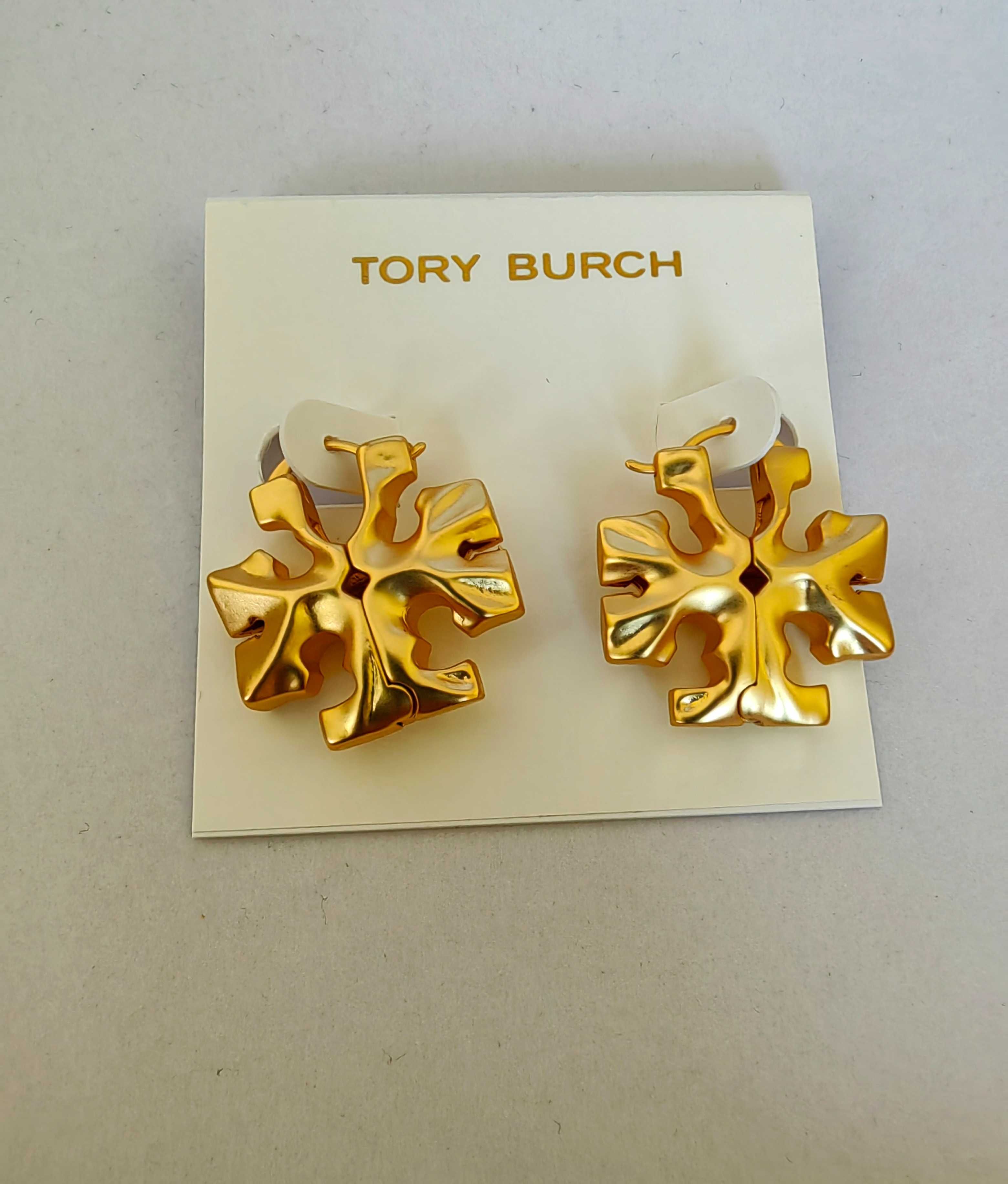 Големи висящи обеци на Tory Burch