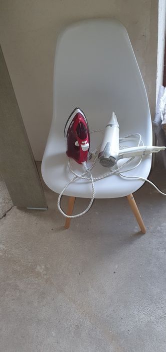 Астана Ул.А.Бокихана 25в продам утюг и фен