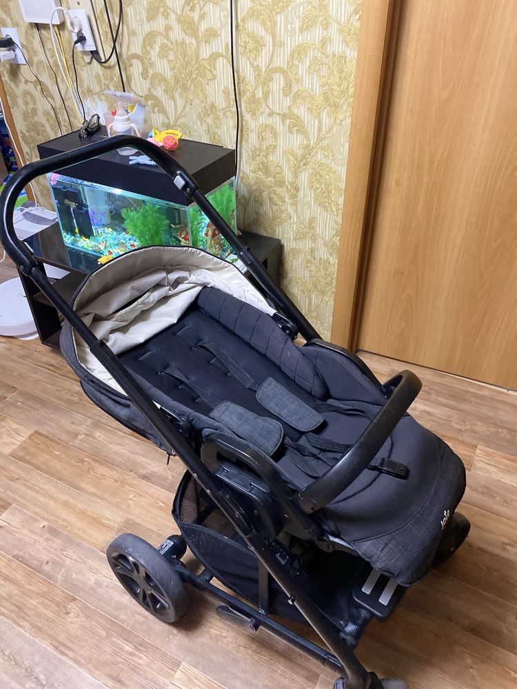 Коляска Joie Chrome 2в1