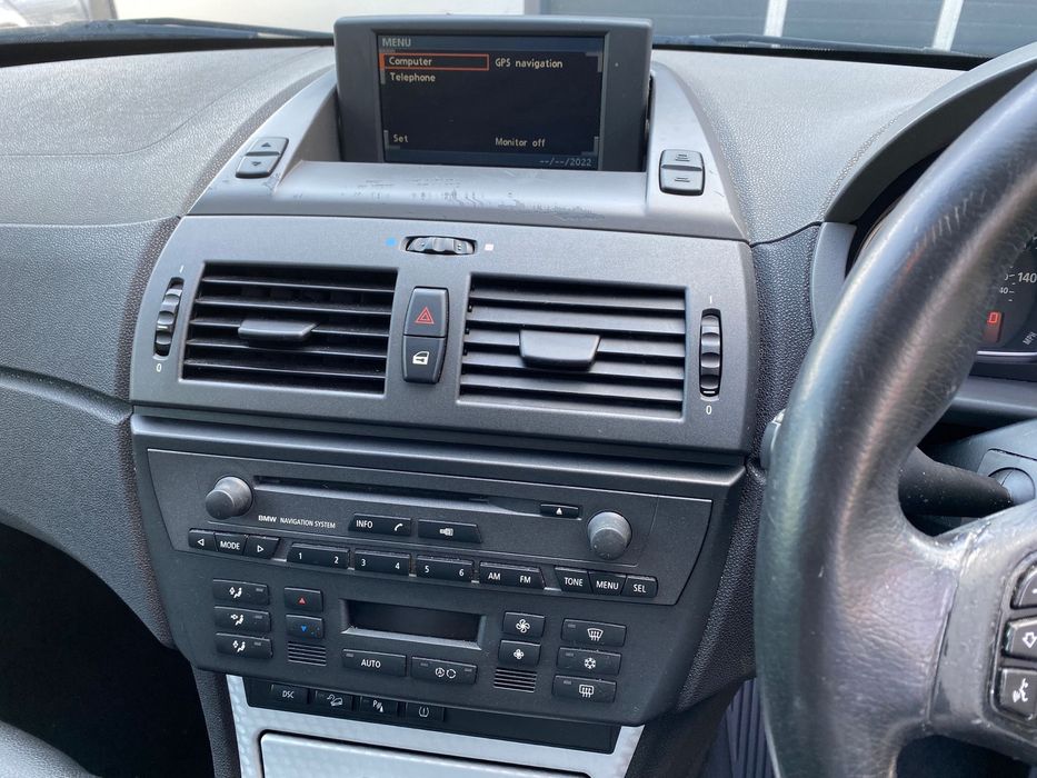 Dezmembrez BMW X3 E83 3.0i M54,Navi,Panoramic,Recaro negru,Xenon