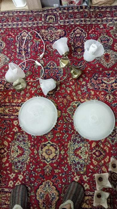 Полюлей и плафони , лампи за стена