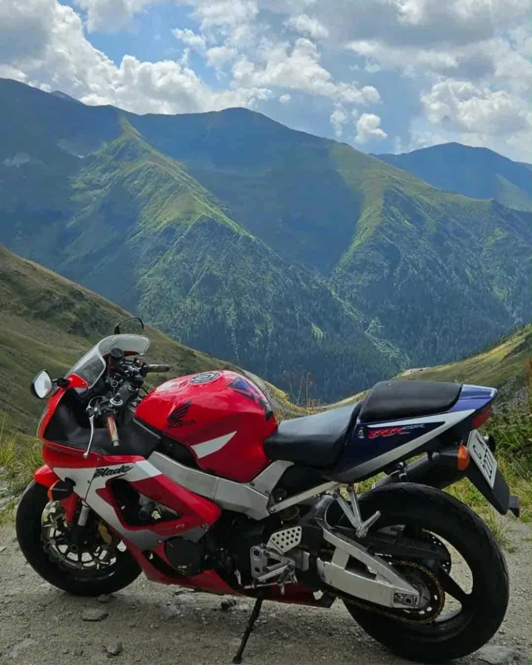 Honda CBR 929 Fireblade 31 000 км отлично тех. състояние