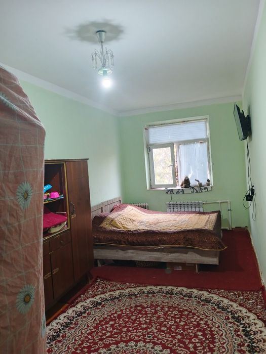 2 xonali kvartira sotiladi chirchiq