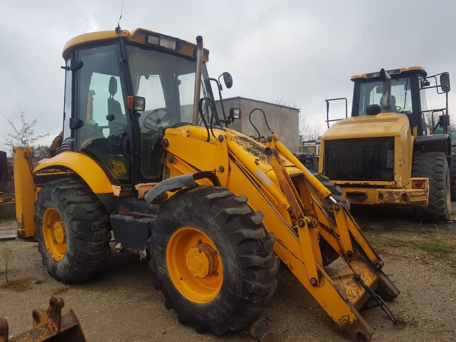 Dezmembrez Buldoexcavator JCB 4CX