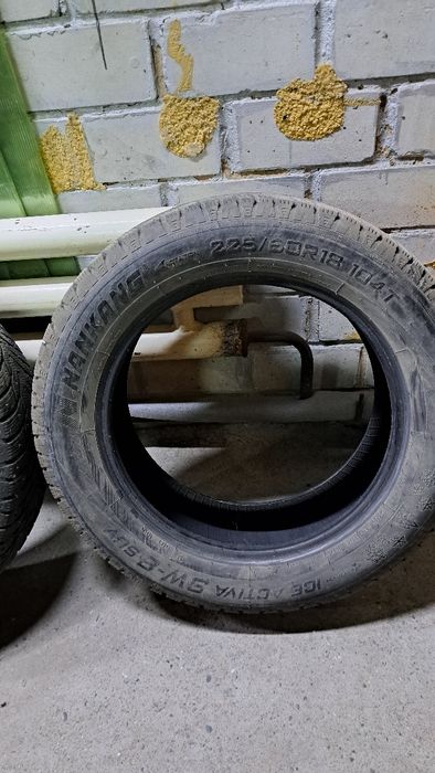 Продам резину 225/60/18