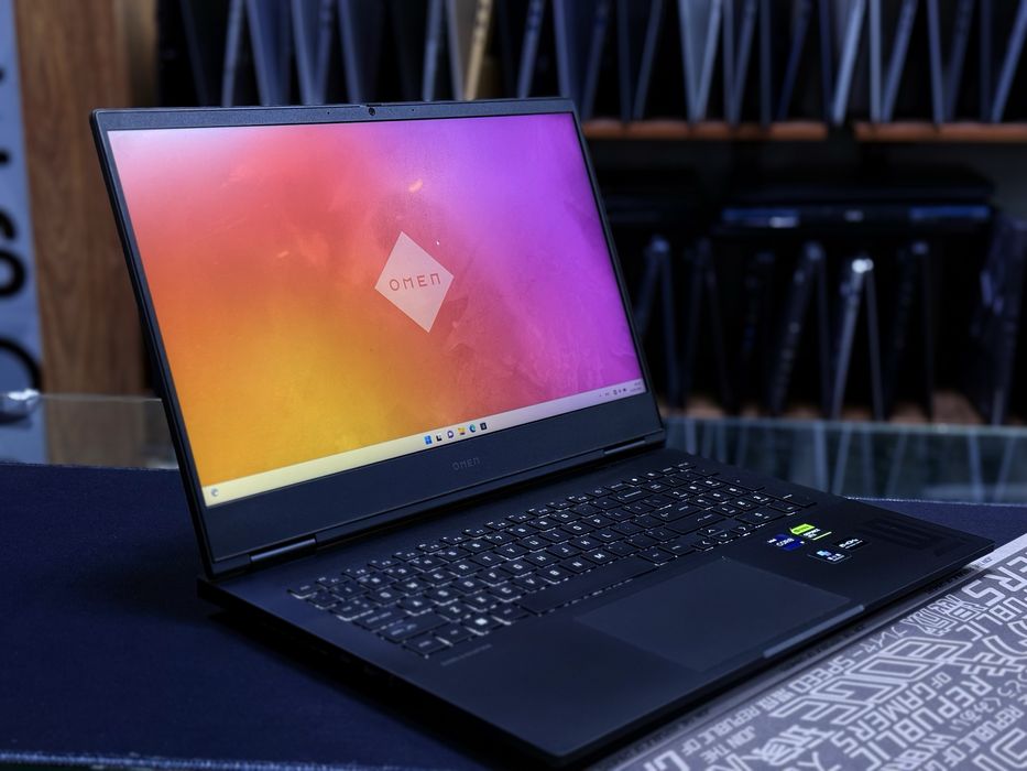 Hp Omen RTX-4060 8GB i9-13900HX 16/1TB