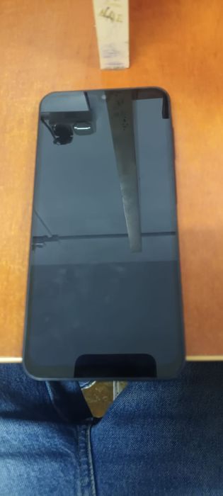 Vând telefon Samsung A16 în condițiile foarte buna