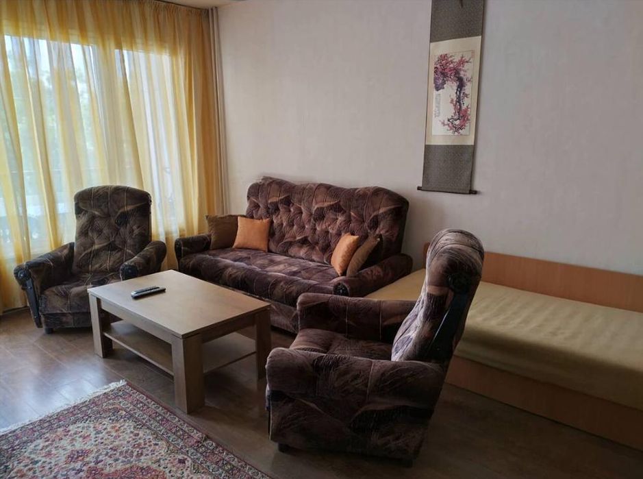 Дава се под наем Двустаен апартамент в София, Център - 65 кв.м за 614 € - Снимка #1