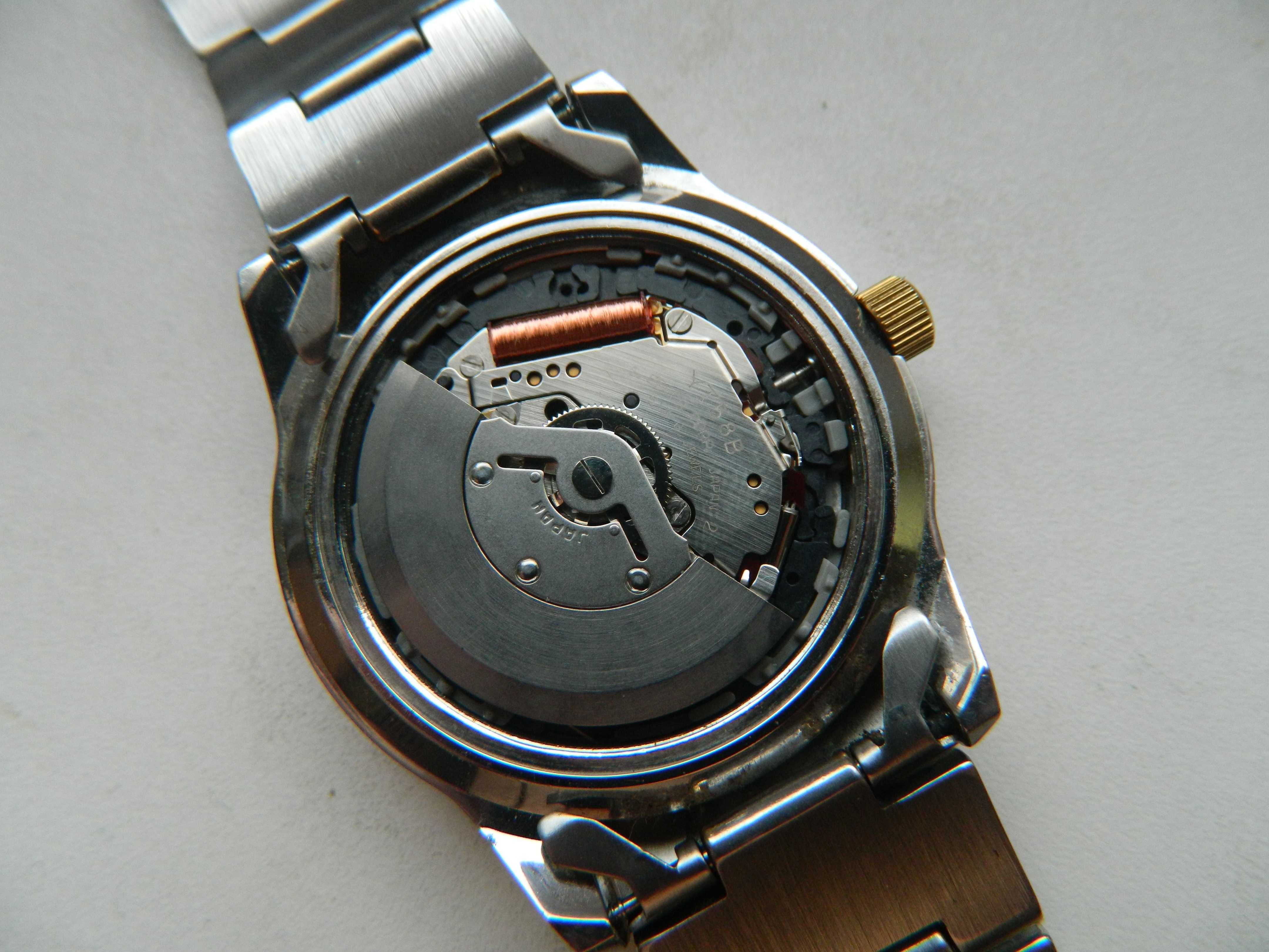 Ceas barbatesc  PULSAR Kinetic (by seiko) ,clasic , data , Cod P5