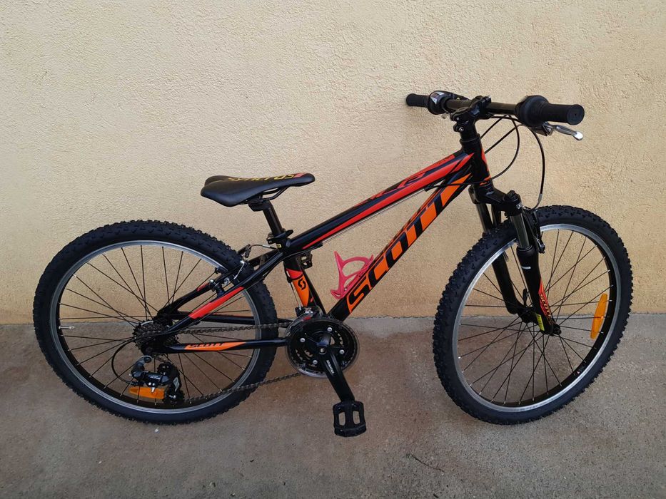 Bicicleta MTB, aluminiu, Scott scale, roti pe 24"