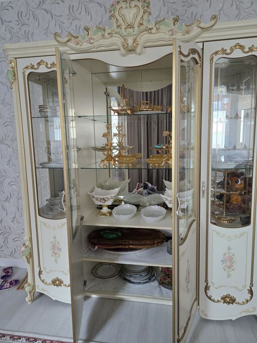 Стенка в зал в отличном состоянии