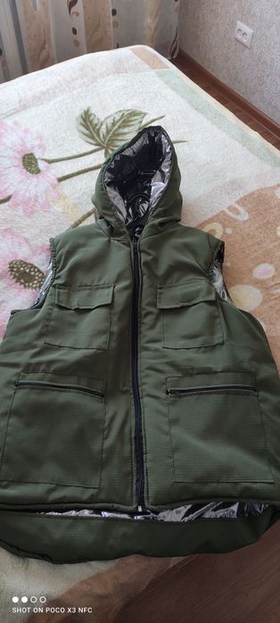 Срочно! Продам жилетку .