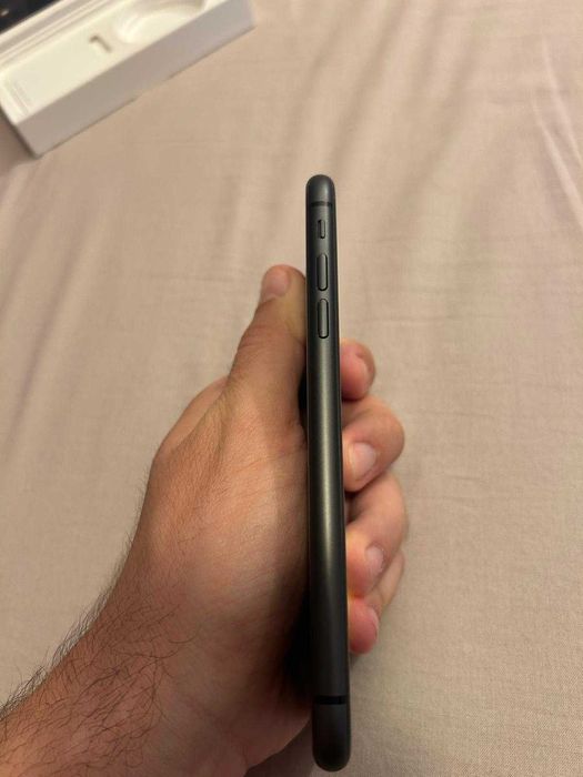 iPhone 11 - 128gb