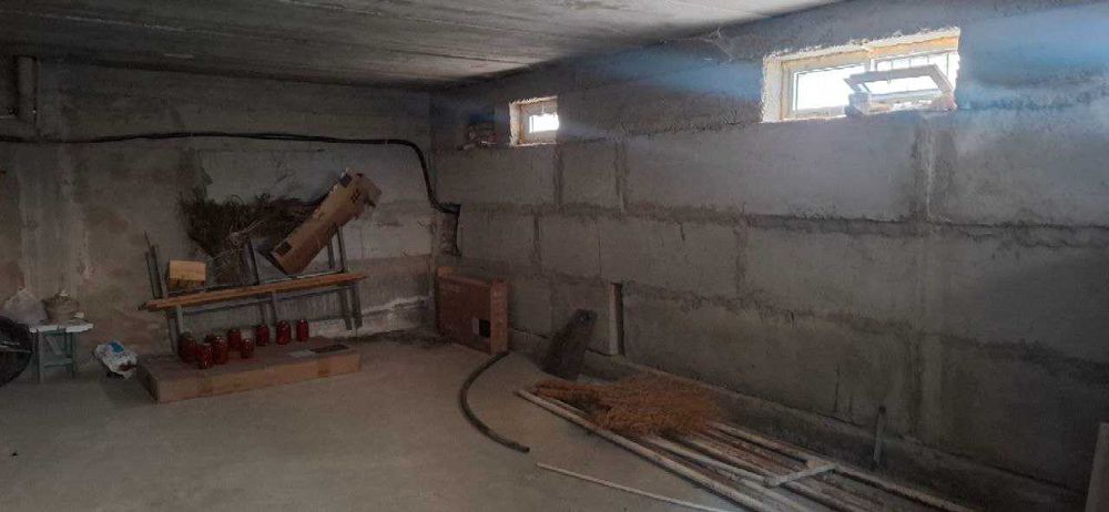 3 Хоналик уй  тезда  сотилади падвали билан