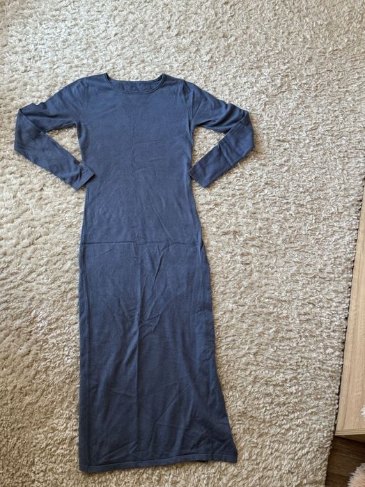 Дълга синя рокля от мека материя