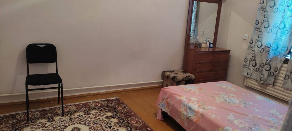 Срочно продается двор центр Янгиюль