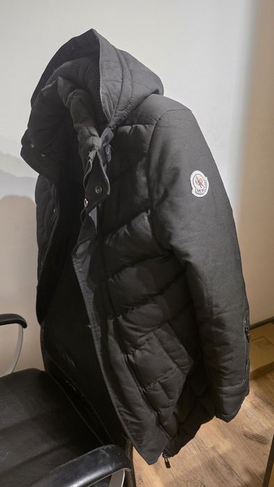 Greaca Moncler Neagra