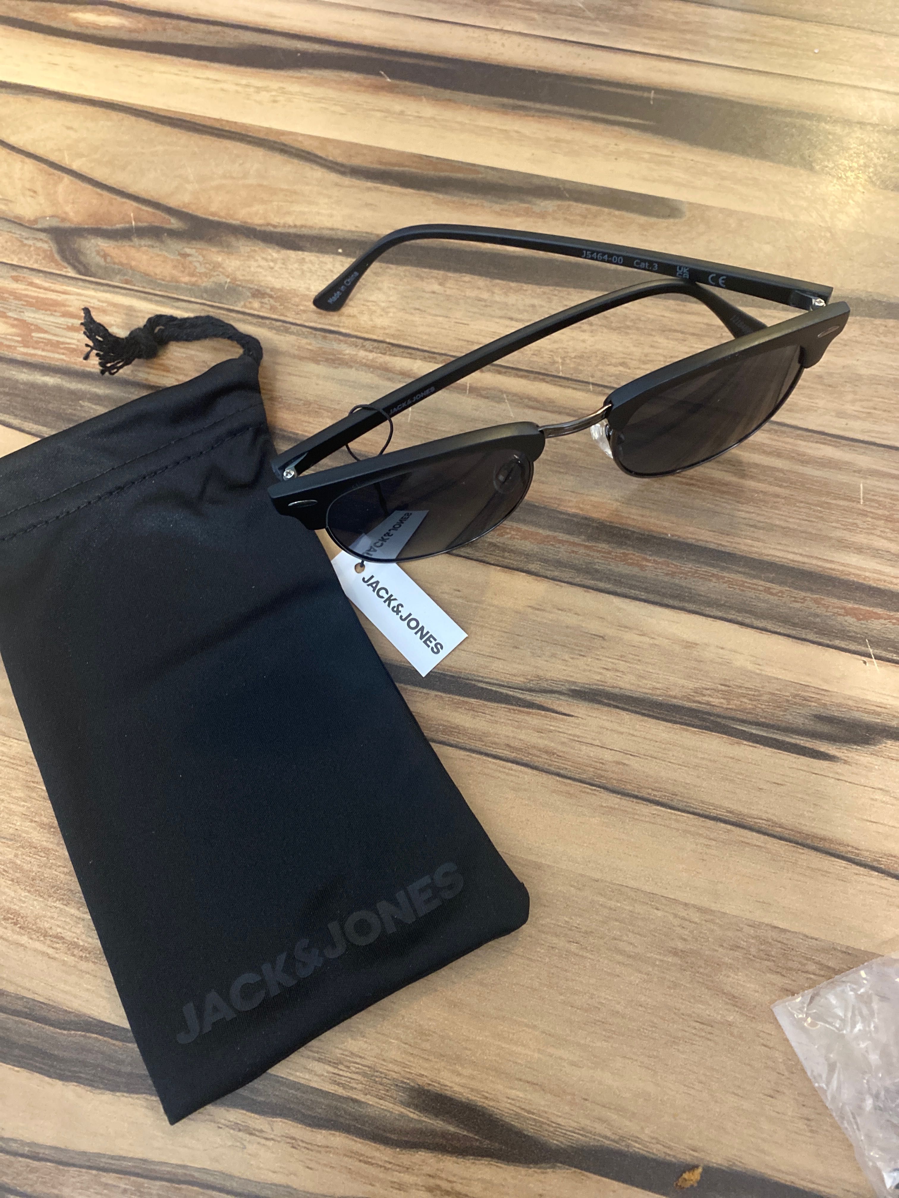 Слънчеви очила Vans, Jack & Jones