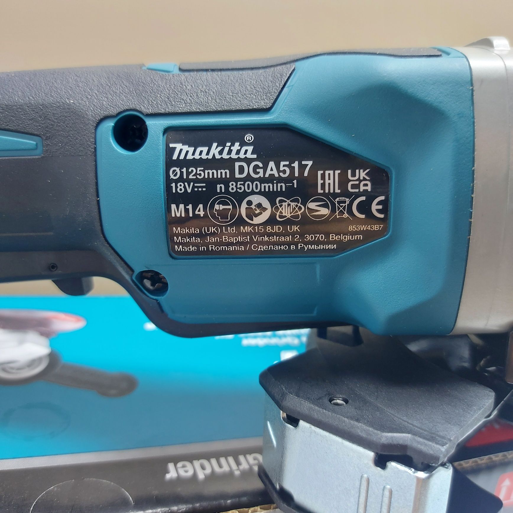 Топ модел безчетков ъглошлайф Makita DGA517Z